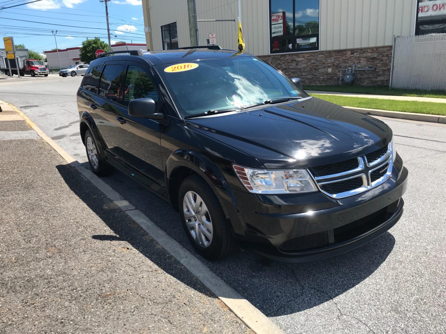 2016 Black /Black Dodge Journey SE (3C4PDCAB2GT) with an 2.4 V4 engine, Automatic transmission, located at 577 Chester Pike, Prospect Park, PA, 19076, (610) 237-1015, 39.886154, -75.302338 - Photo#3